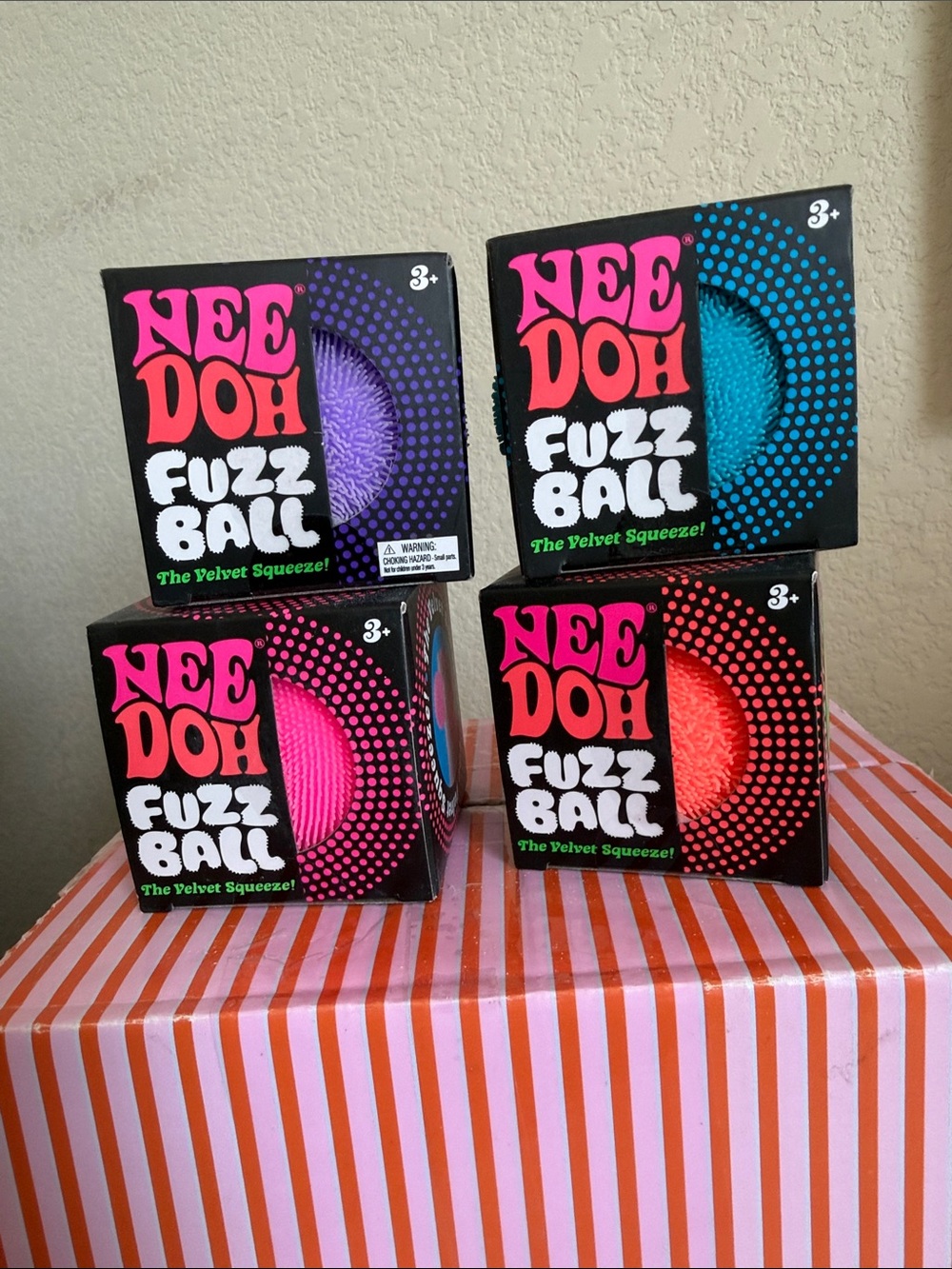 💙🩷CHOICE!🩷💙NeeDoh FUZZBALL Velvet Squeeze - Purple,Blue,Pink,Orange (1 unit)